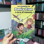 Fotografía de la portada del Libro Las aventuras de Dani y Evan La isla de los pterosaurios 9789584293503