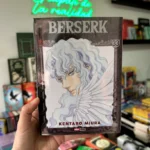 Fotografía de la portada del Manga Berserk Tomo 33 9786075287164