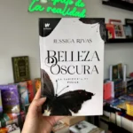 Fotografía de la portada del Libro Belleza oscura Saga poder y ocuridad 1 9786287688353