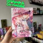 Fotografía de la portada del Manga Mas alla del amor Tomo 5 9786287639676