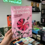 Fotografía de la portada del Libro La bailarina de Auschwitz (edición Young Adult) 9786287779693