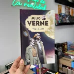 Fotografía de la portada del Libro Viaje a la luna de Julio Verne 9786287750203