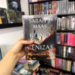foto de portada del Libro Reino de cenizas Saga trono de cristal 8